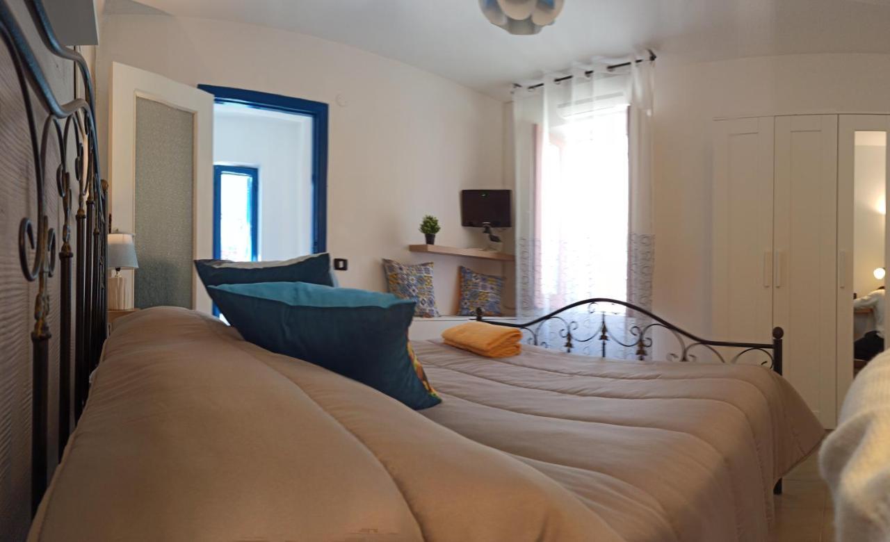 Casa Vacanze Smeralda Amalfi Coast Vietri Екстериор снимка