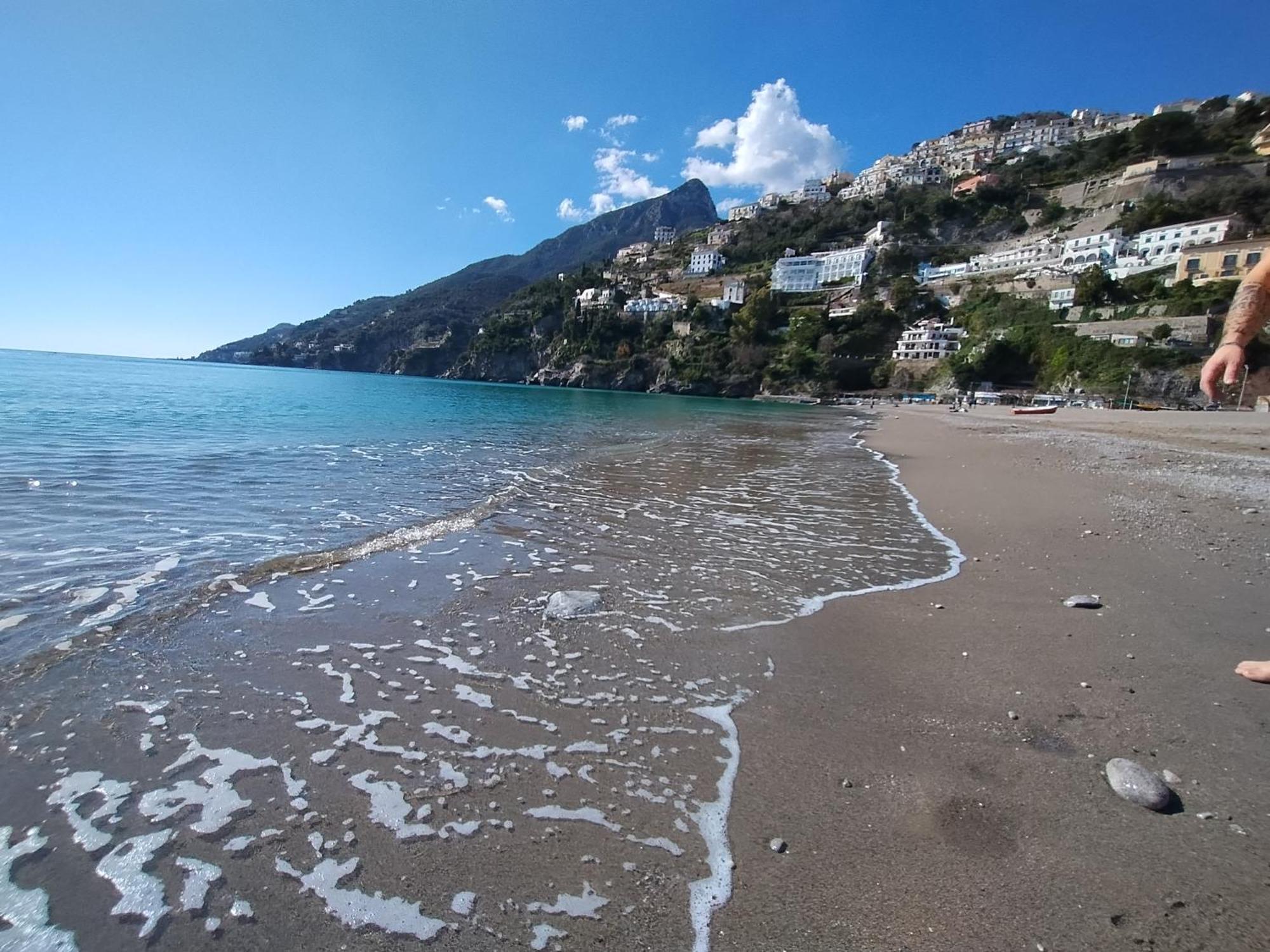 Casa Vacanze Smeralda Amalfi Coast Vietri Екстериор снимка