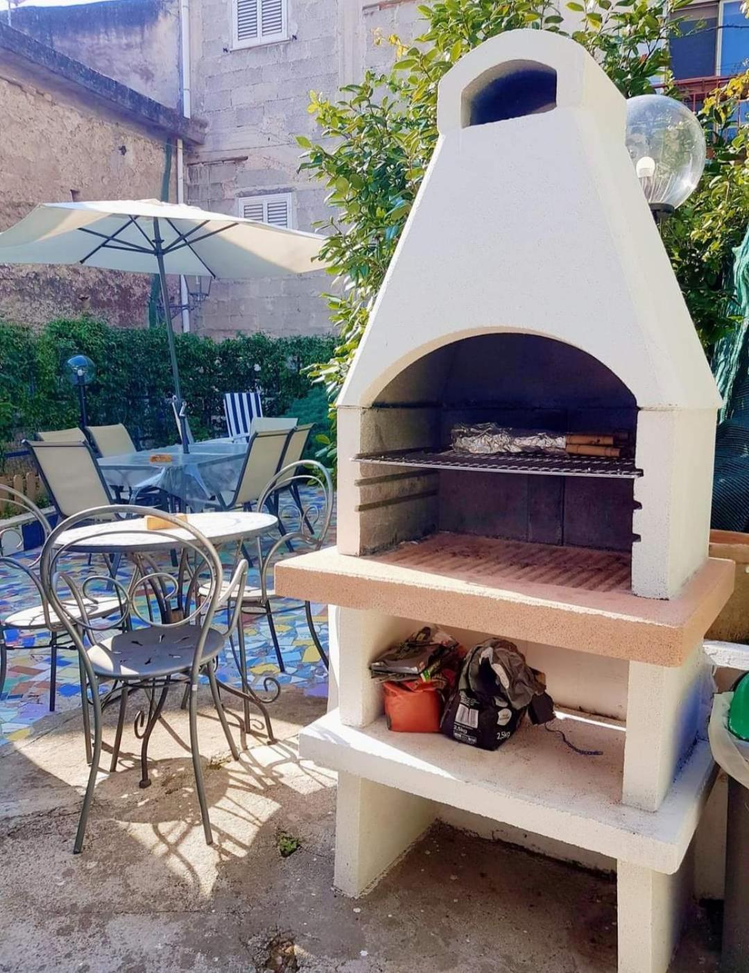 Casa Vacanze Smeralda Amalfi Coast Vietri Екстериор снимка